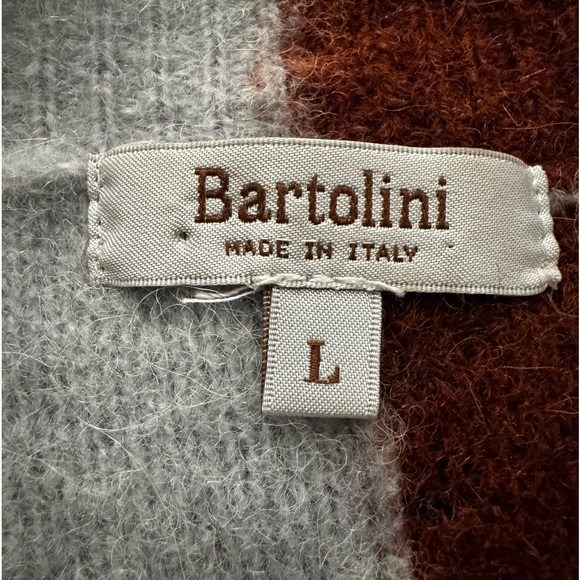 Italian two color sweater, warm and too cute with jeans, excellent condition. - Picture 4 of 5